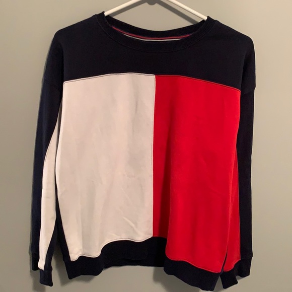 Tommy Hilfiger Women’s sweater - MD - Picture 1 of 1